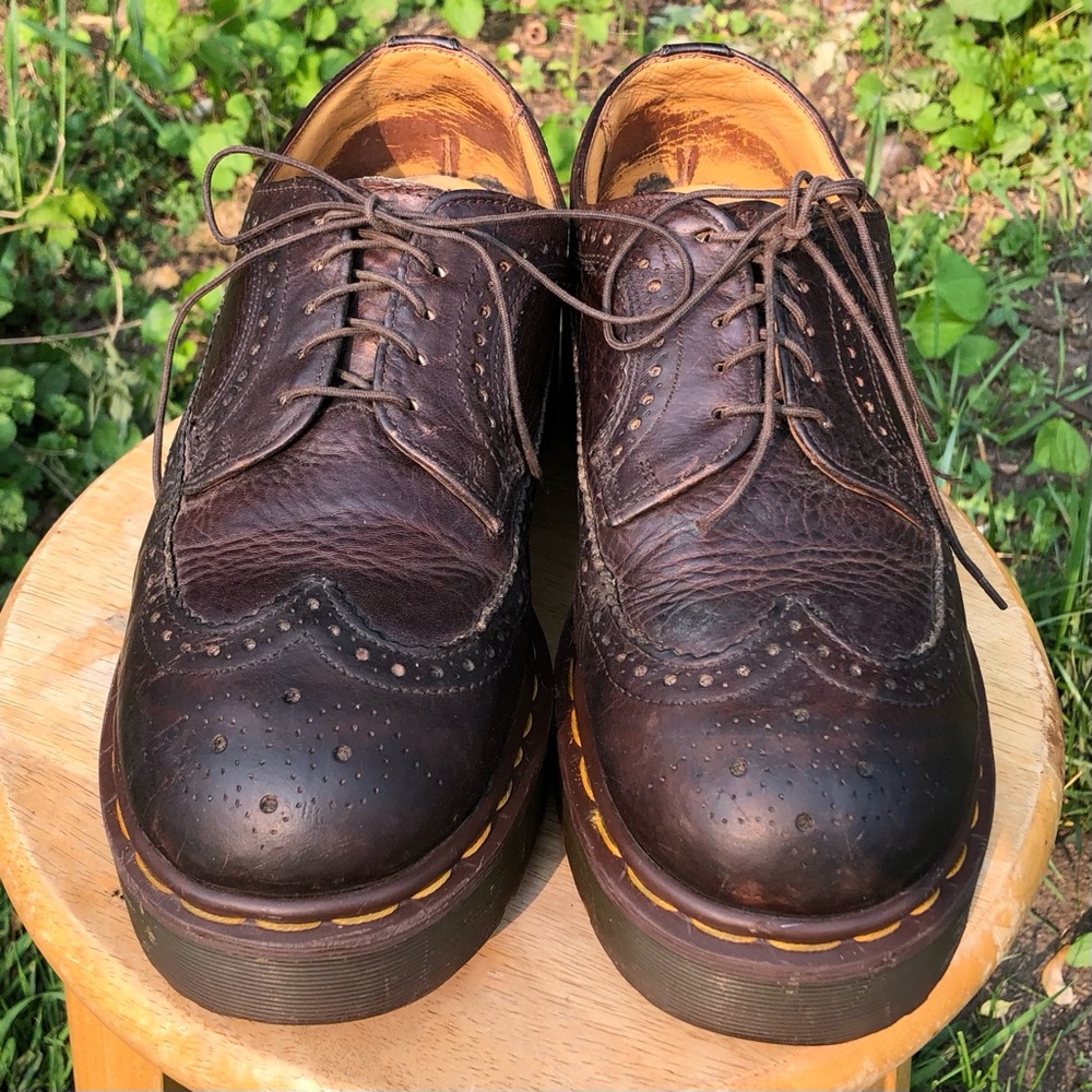 Dr. Martens 3989/34 Wingtip Brogue Platform Oxfords - Picture 2 of 16